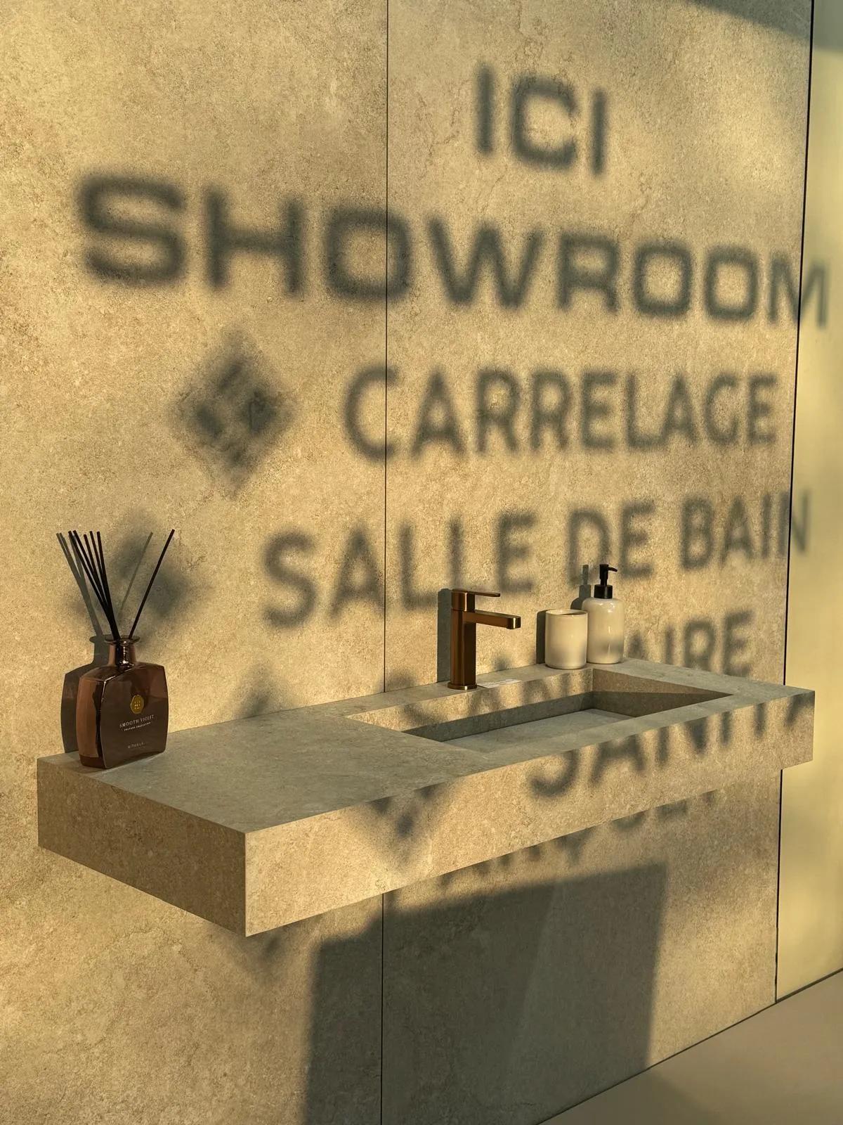 Lavabo sur mesure en carrelage - Qualité Isolalp
